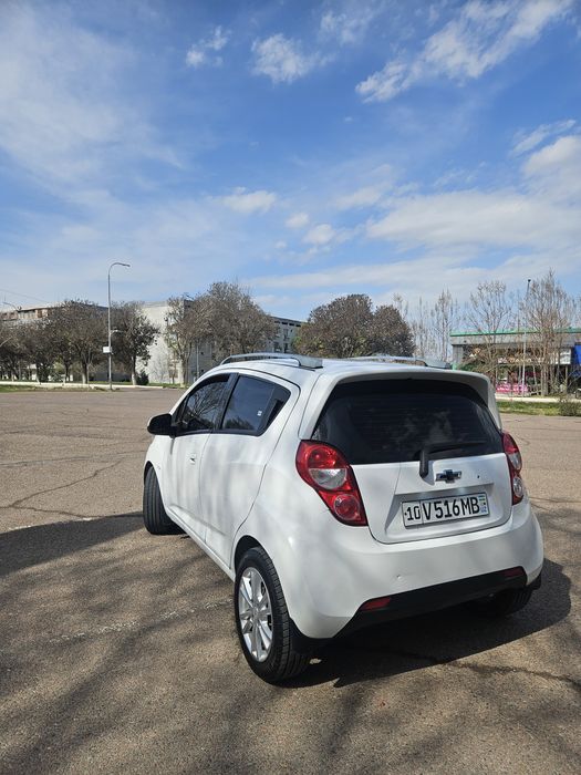 Spark sotiladigan holat yaxsh kiraska bor 15 kobilt diska yangi balon