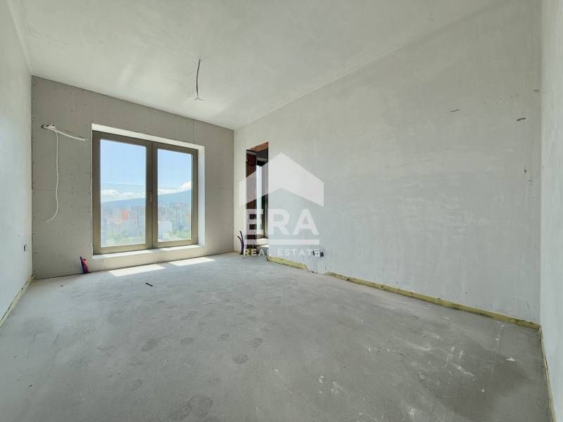 Продава се Тристаен апартамент в София, Красно село - 150 кв.м за 2867 €/кв.м - Снимка #3