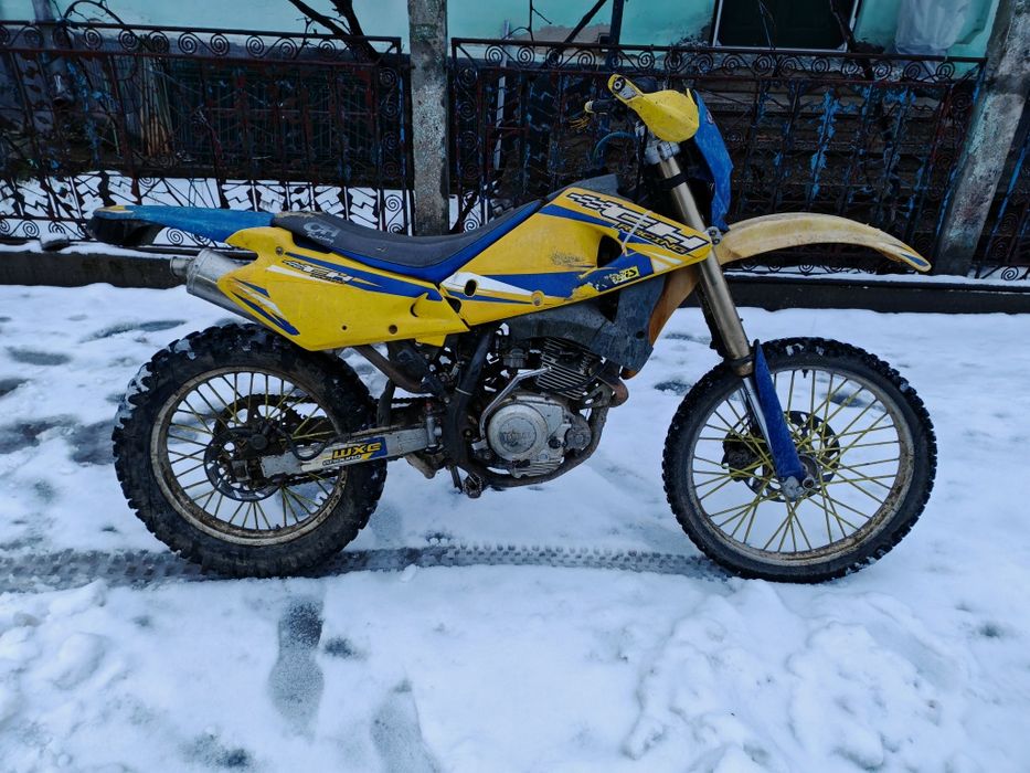 Vând motocicleta enduro ch racing (nu ktm, yamaha, honda)