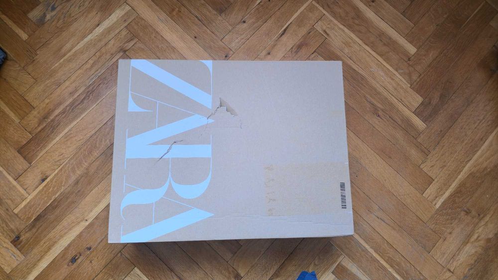 Пухено палто Zara