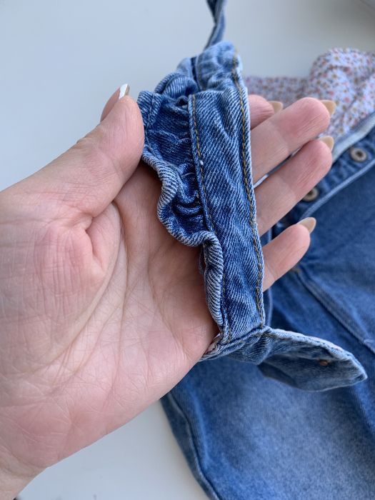 Джинсовый комбинезон