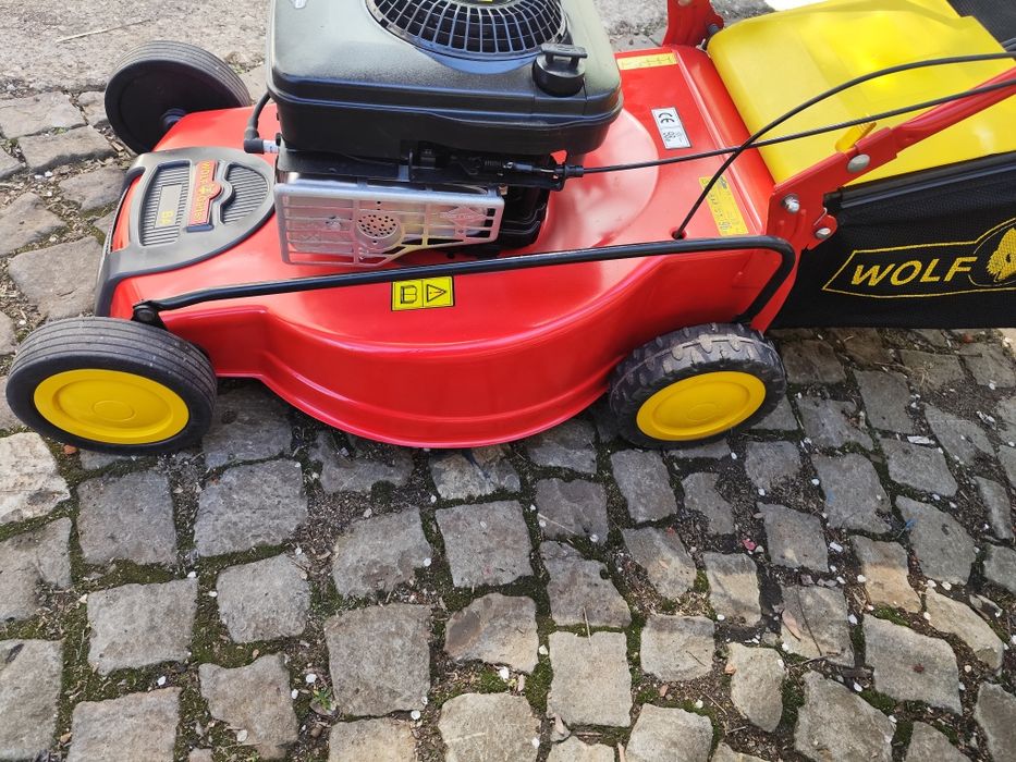 Самоходна бензинова косачка