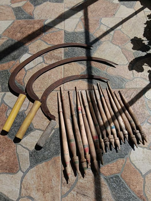 Битови предмети.Вретена