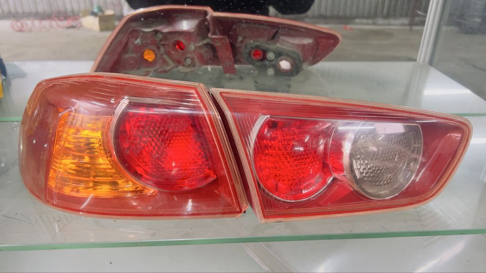 Митсубиси лансер фар