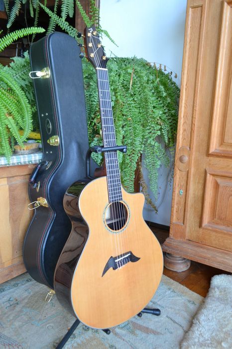 Chitara electroacustica Guild F65ce