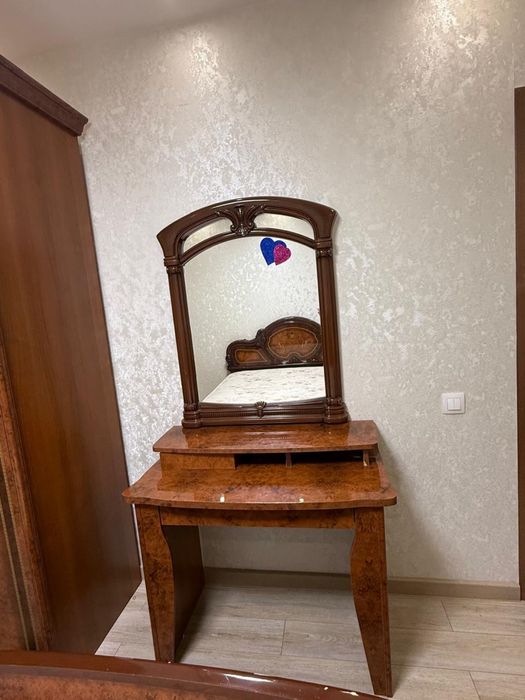 Спальный гарнитур в классическом стиле