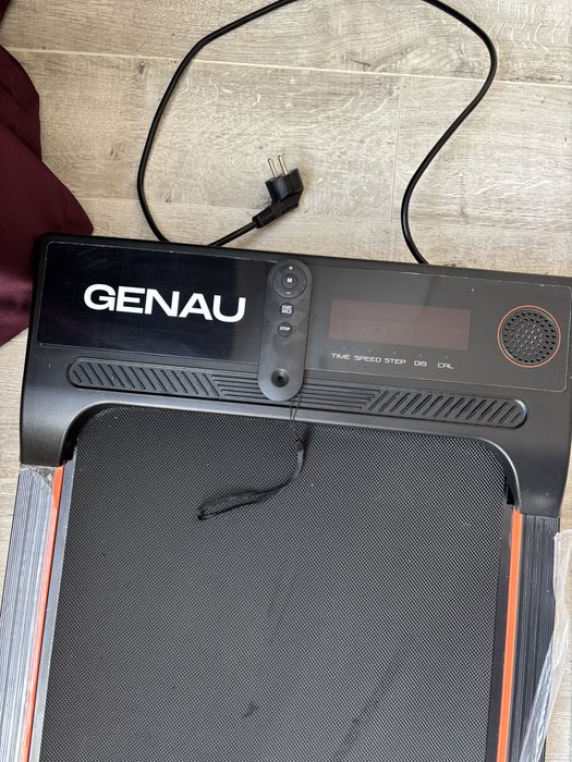 Продам GENAU беговая дорожка