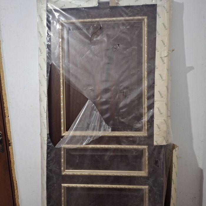 Дверь продам дверь