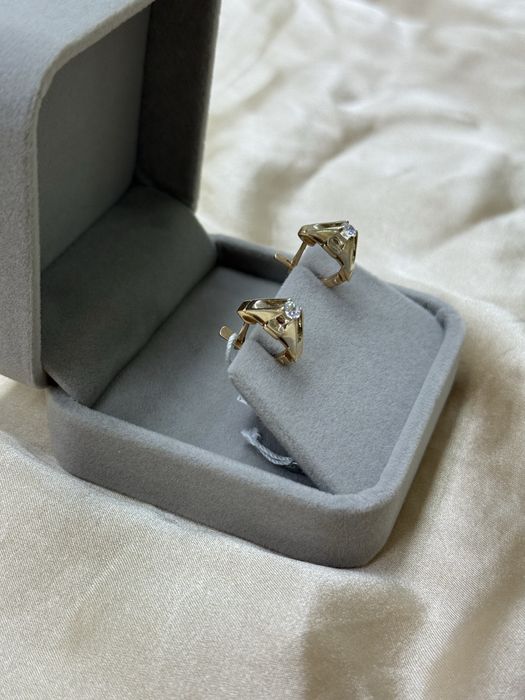 Золотые серьги 585