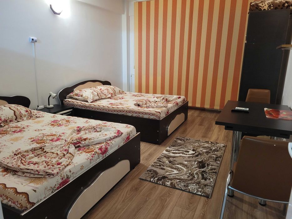Vand garsoniera complet utilată și mobilată