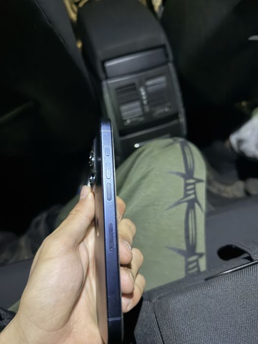 IPhone 15 pro 128 gb