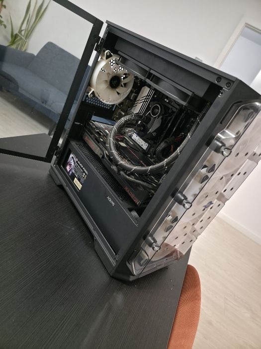 Vând PC Gaming high-end