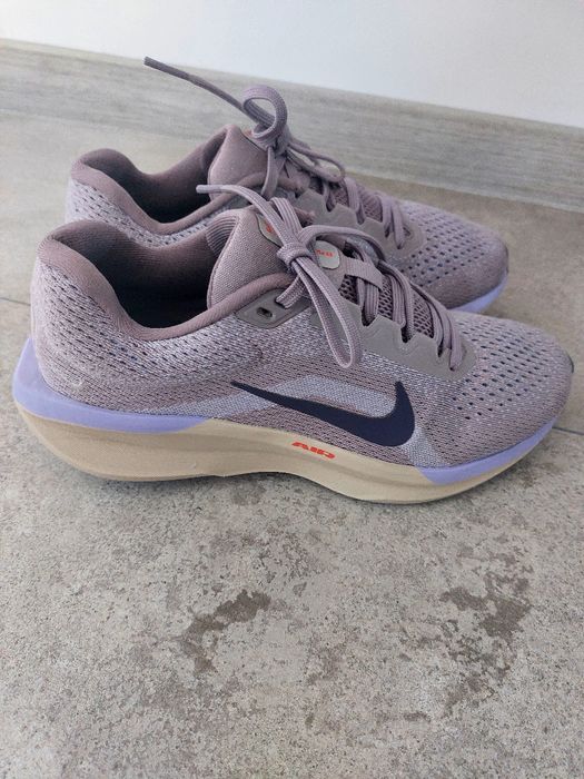 Маратонки Nike, 37,1/2