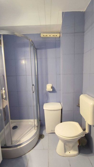 Apartament 2 camere, de inchiriat.