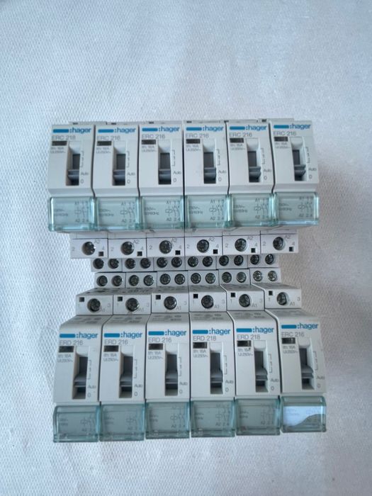 Lot sigurante Hager , contactoare esc425