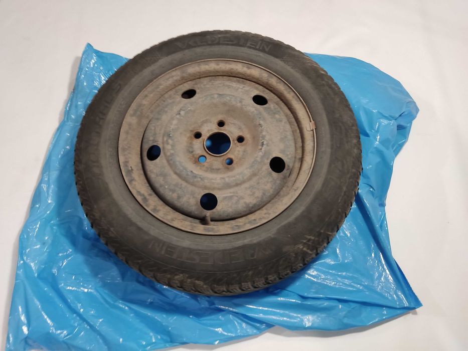 Джанти 15 5х100 със зимни гуми Vredestein Snowtracs 195/65/15