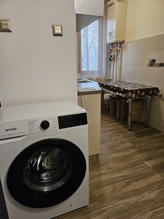 Închiriez apartament 2 camere mobilat utilat micro 19