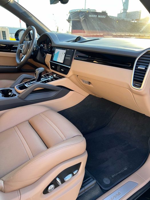 Porsche Cayenne E-Hybrid 580 bhp | Akrap | Pano | Soft | Air | Burmstr