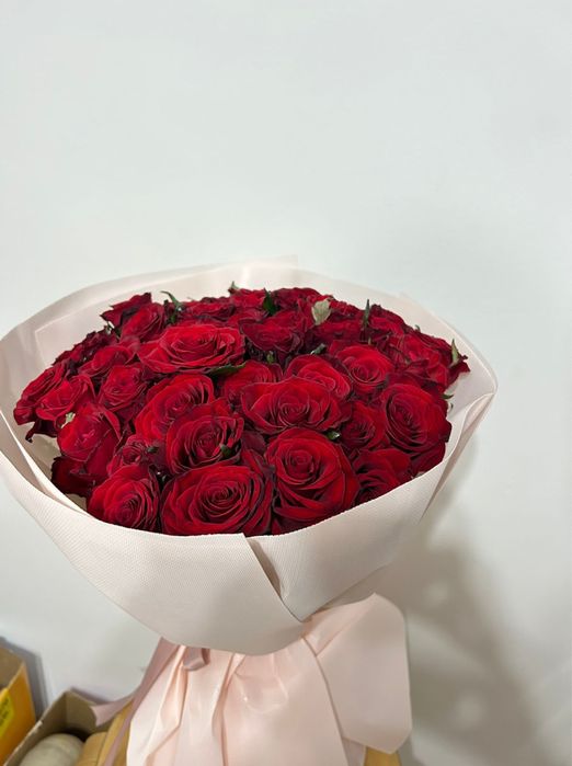 Продам букет красных роз