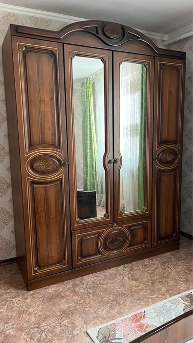 Спальный гарнитур