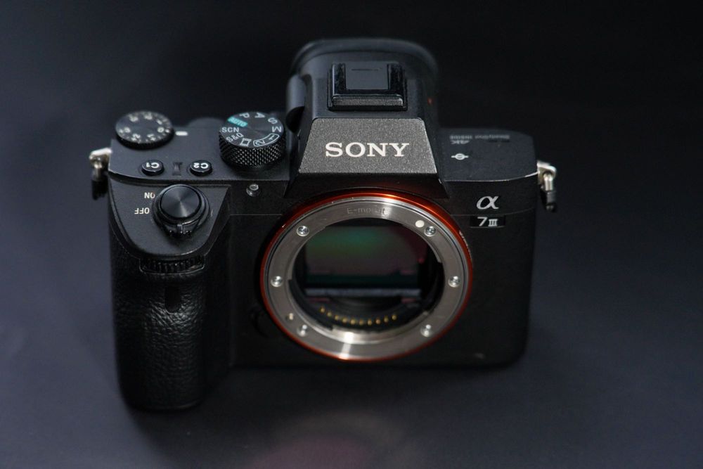 sony a7iii - в гаранция - професионален фотоапарат безогледален FE