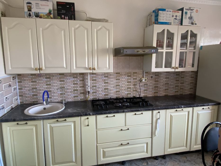 Продаеться кух. гарнитур