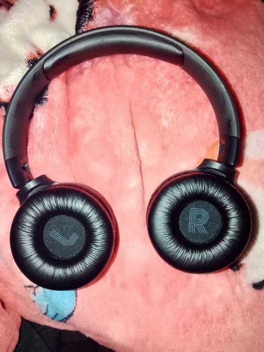 Vand casti JBL tune 520