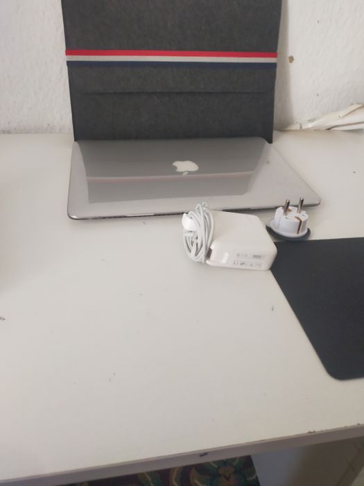 Mac book air в идеальном состоянии