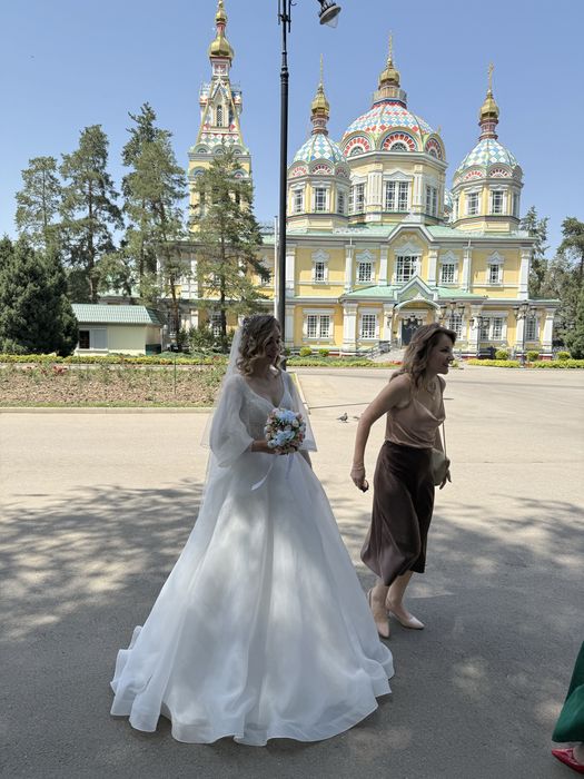 Продам свадебное платье