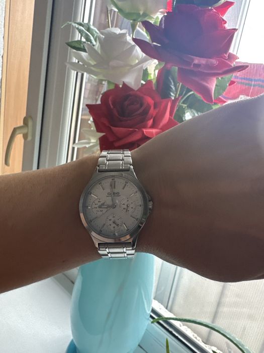 Casio часы продам