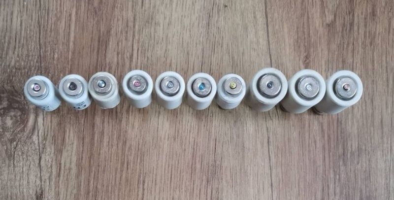 Автоматични предпазители и обикновени бушони, кабели