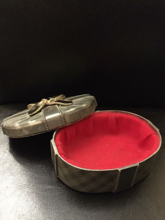 Caseta bijuterii ,,,