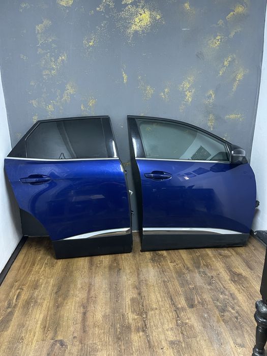 Usa stanga fata Peugeot 3008 2 / Peugeot 5008 II an 2017-2024 portiera completa