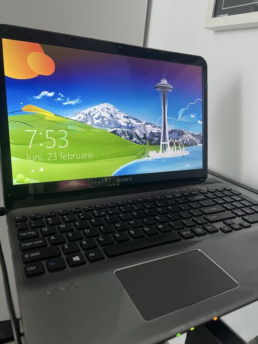 Vand Laptop Sony Vaio in stare buna I3