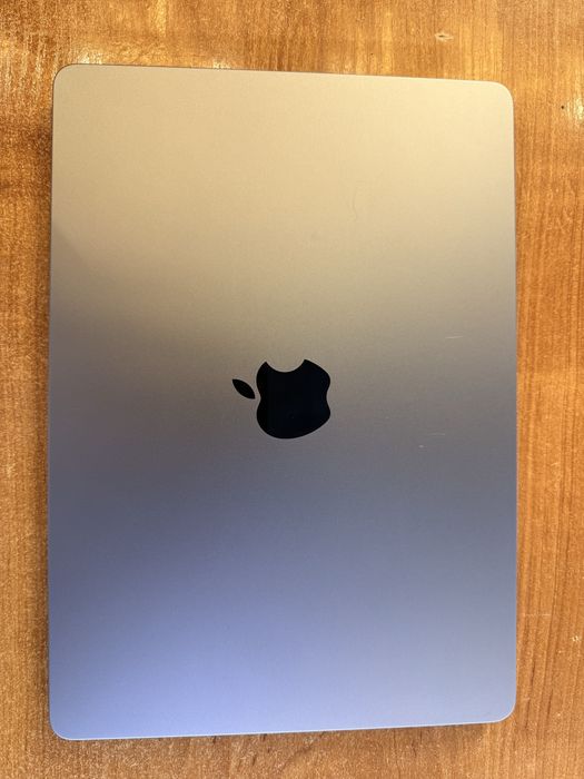 Macbook M2 air 256 гб серая