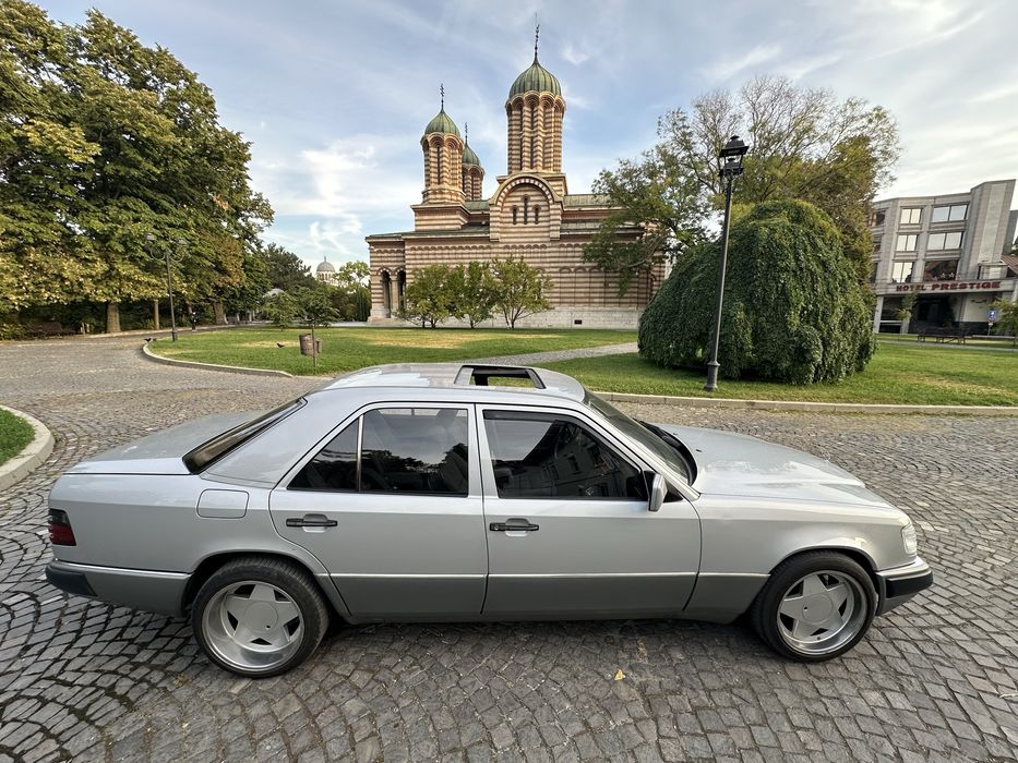 MERCEDES-BENZ E-Class 1990 — imagine 2