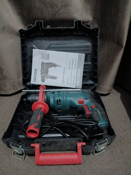 Masina de gaurit cu percutie ( bormasina ) Parkside PSBM 750 B3