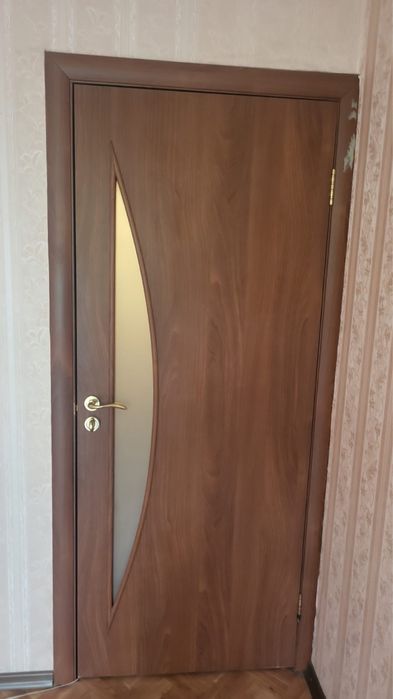 6-7 дверей……………..