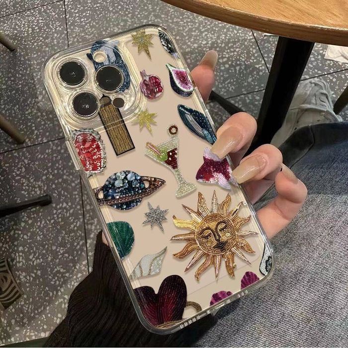 чехлы на айфон .