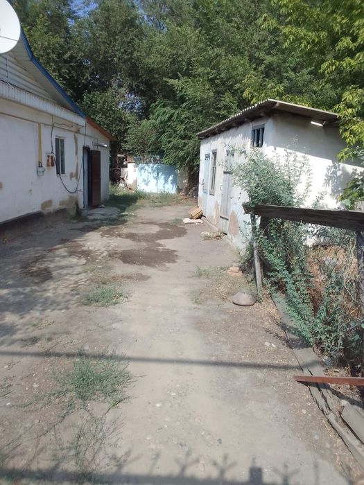 Үй сатылады. 9 00000