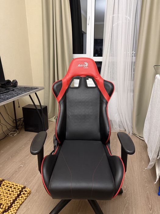 Продам игровое кресло Aerocool AC100 AIR