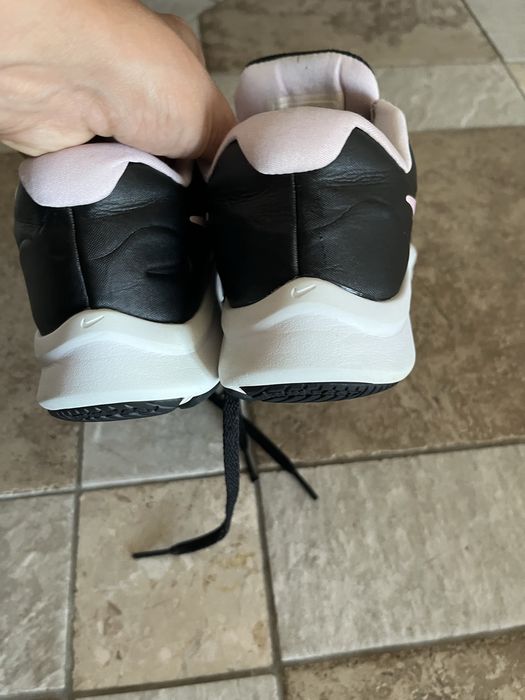 Маратонки Nike 35.5