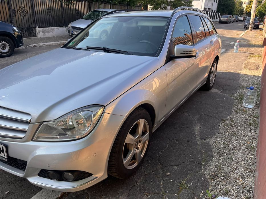 Mercedes-Benz C220 CDI BlueEFFICIENCY T-Modell – 170 CP – 2013