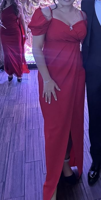 Платье красное вечернее