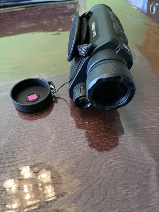 Vedere Nocturna / Nightvision Bushnell Equinox  X650