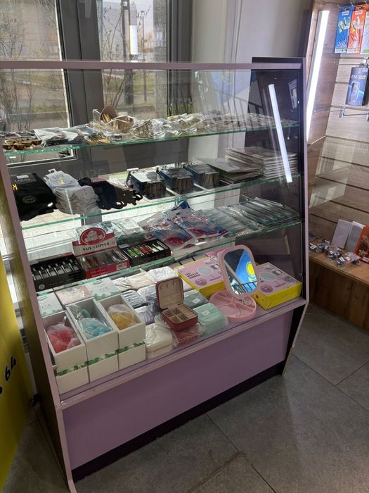 Срочно!Продаю 2 стеллажа 120*140