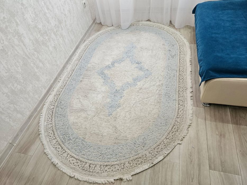 Продам ковер в отличном состоянии