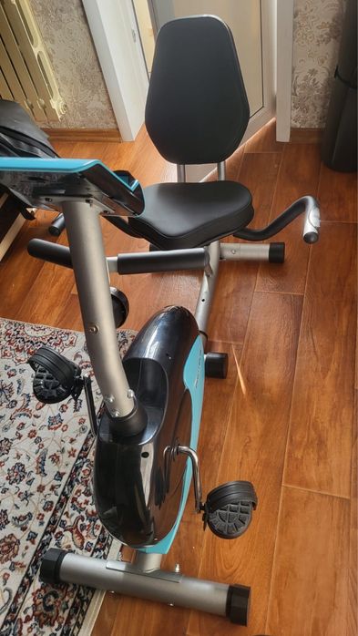 Продам горизонтальный велотренажер