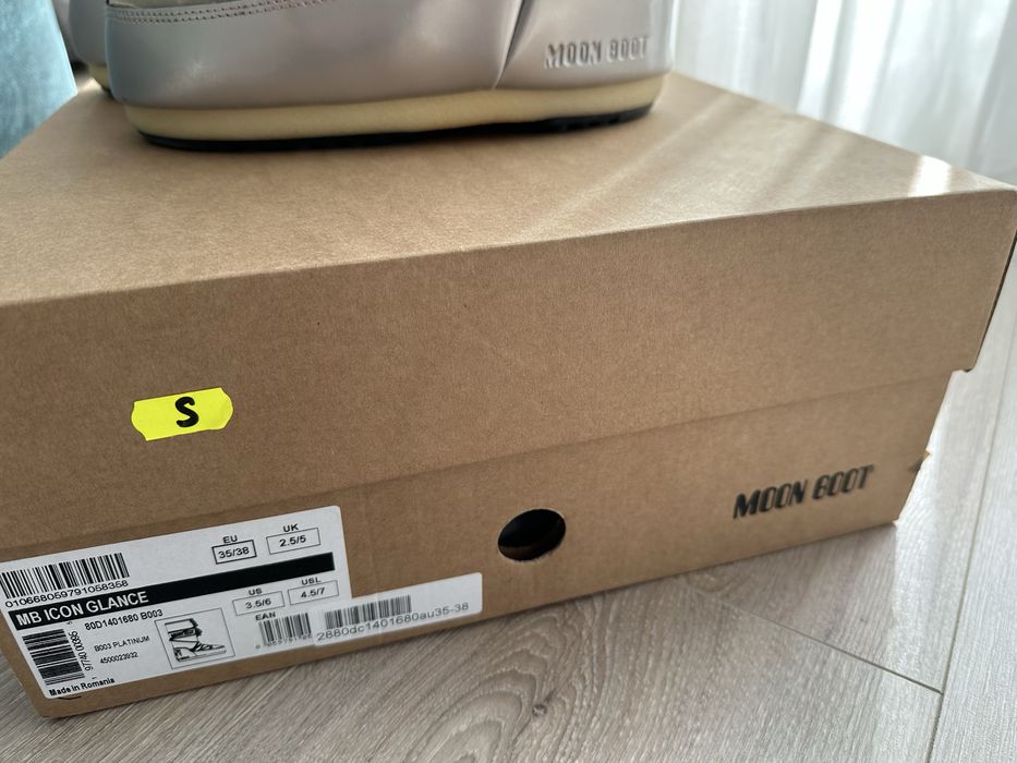 Moon boots marimea 38