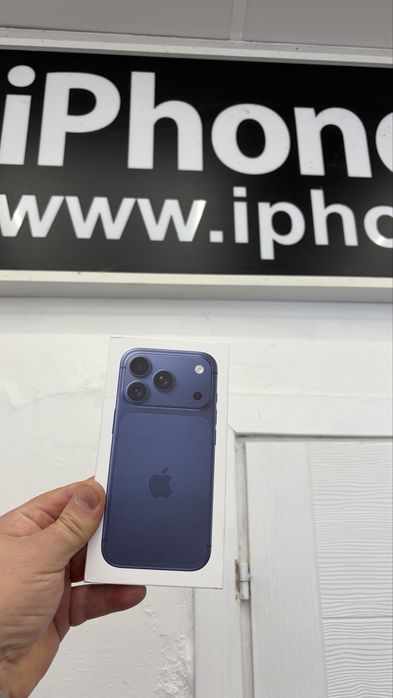 iphone 17 pro 256 gb. Deep blue